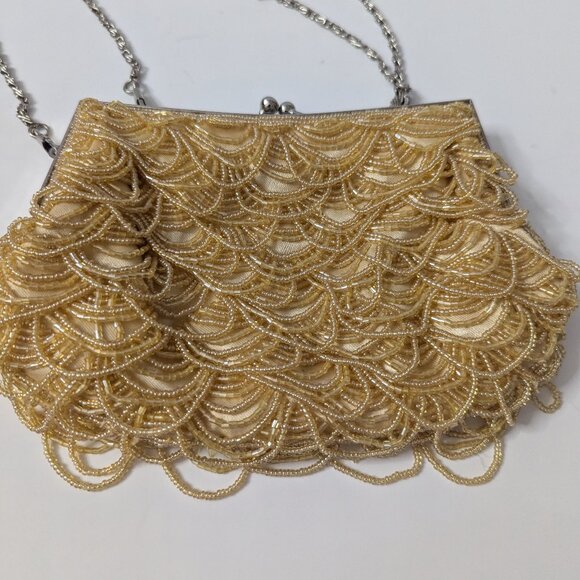 Excellent condition vintage 1960s gold scalloped beaded purse - Picture 2 of 16